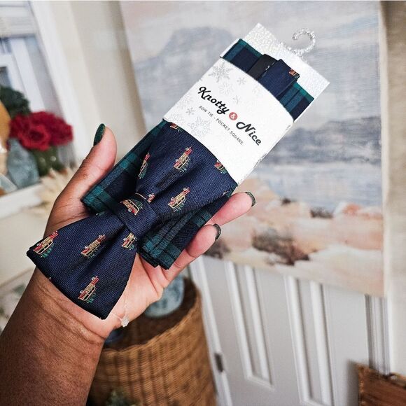 New Knotty & Nice Pre-tied Sedan Carrying Xmas Tree Neck Tie W. Matching Pocket - Picture 9 of 11